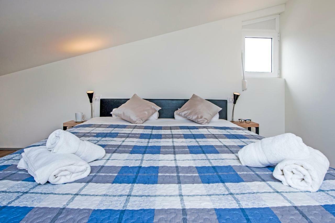 Apartment Lakovich Sea View