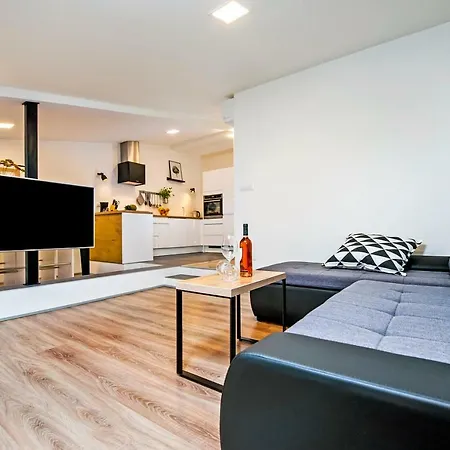 Lakovich Sea View Apartments Rovinj Exterior photo